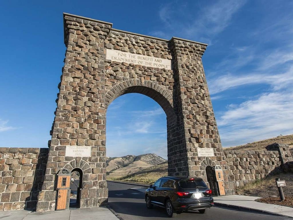 Yellowstone national park entrance